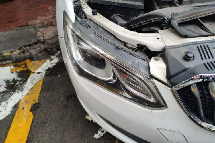 Used Buick GT 2017 15N Automatic Elite Version Right Front Headlight