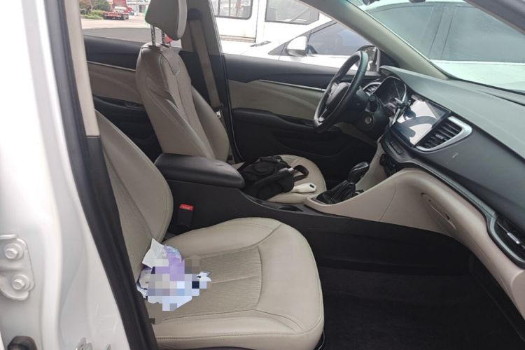 Used Buick GT 2017 15N Automatic Elite Version Right Front Seat