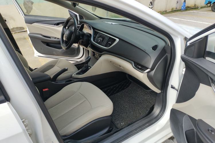 Used Buick GT 2017 15N Automatic Entry-Level Trim Right Front Seat
