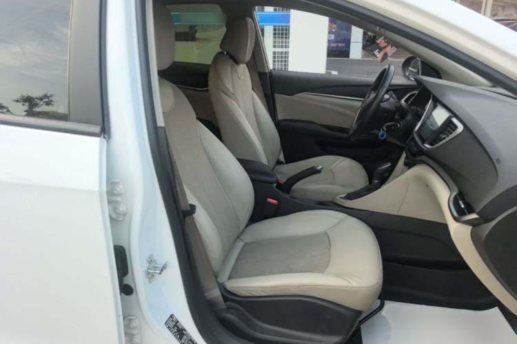 Used Buick GT 2017 15N Automatic Elite Version Right Front Seat
