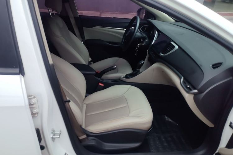 Used Buick GT 2017 15N Automatic Elite Version Right Front Seat