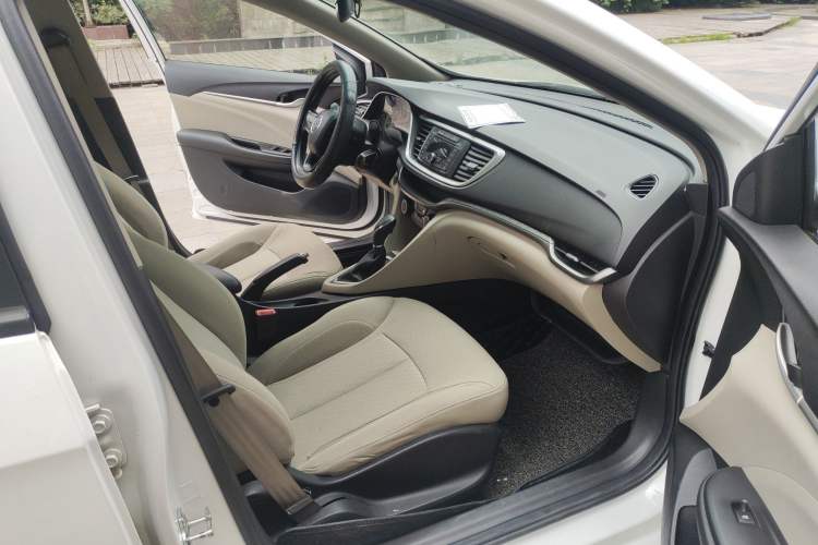 Used Buick GT 2017 15N Automatic Entry-Level Trim Right Front Seat