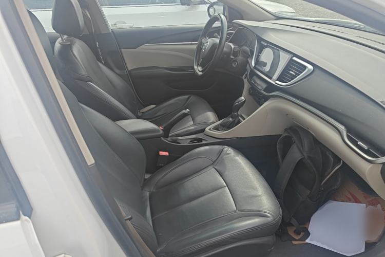 Used Buick GT 2017 15N Automatic Elite Version Right Front Seat