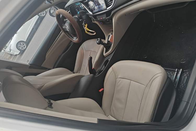 Used Buick GT 2017 15N Manual Elite Version Right Front Seat
