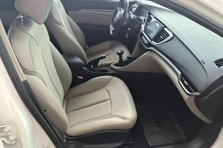 Used Buick GT 2017 15N Manual Elite Version Right Front Seat