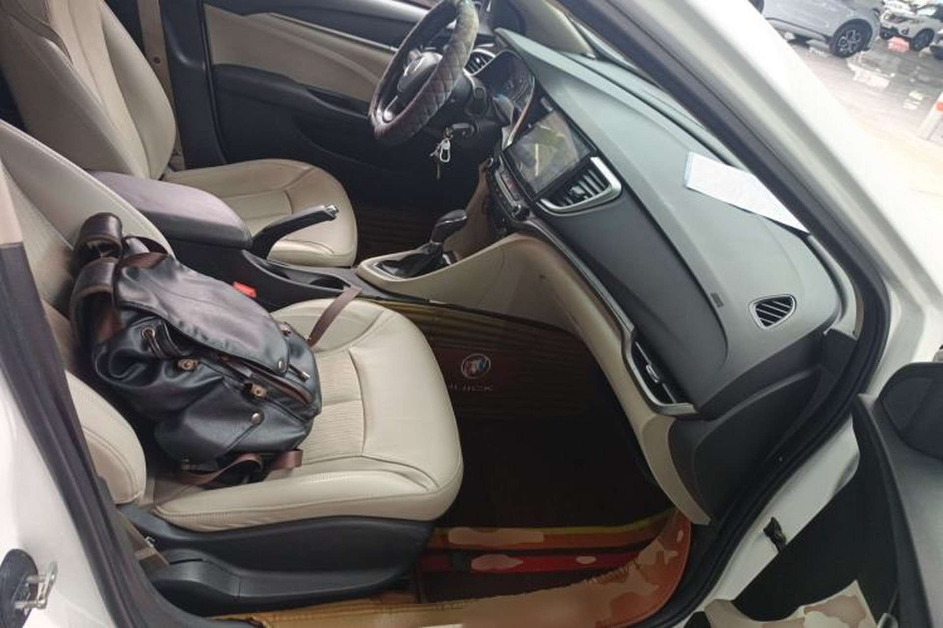 Used Buick GT 2017 15N Automatic Elite Version Right Front Seat