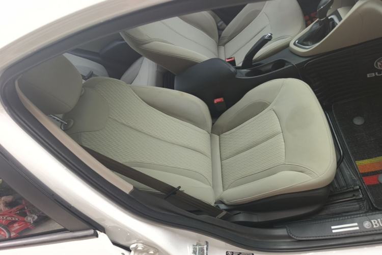 Used Buick GT 2017 15N Automatic Entry-Level Trim Right Front Seat
