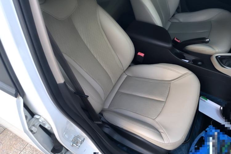 Used Buick GT 2017 15N Automatic Elite Version Right Front Seat