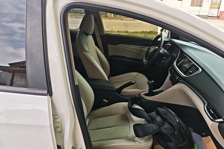 Used Buick GT 2017 15N Manual Elite Version Right Front Seat