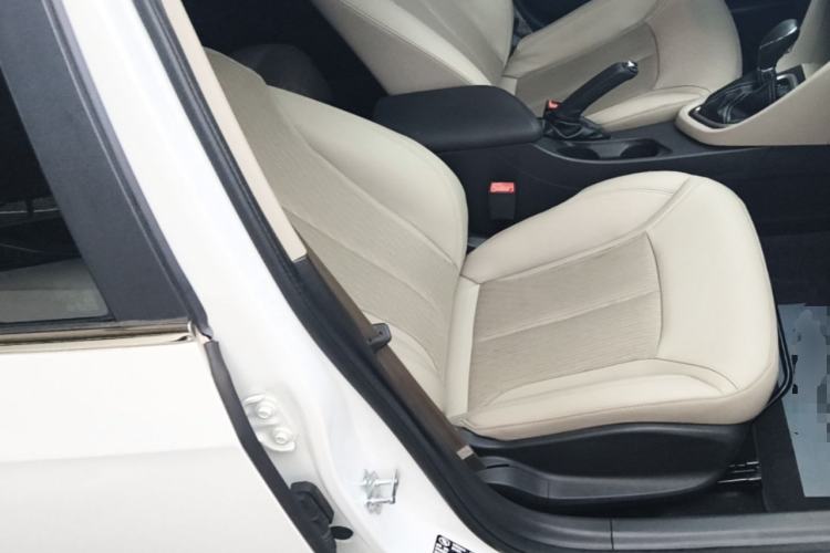 Used Buick GT 2017 15N Automatic Elite Version Right Front Seat