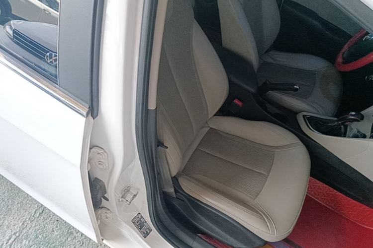 Used Buick GT 2017 15N Automatic Elite Version Right Front Seat