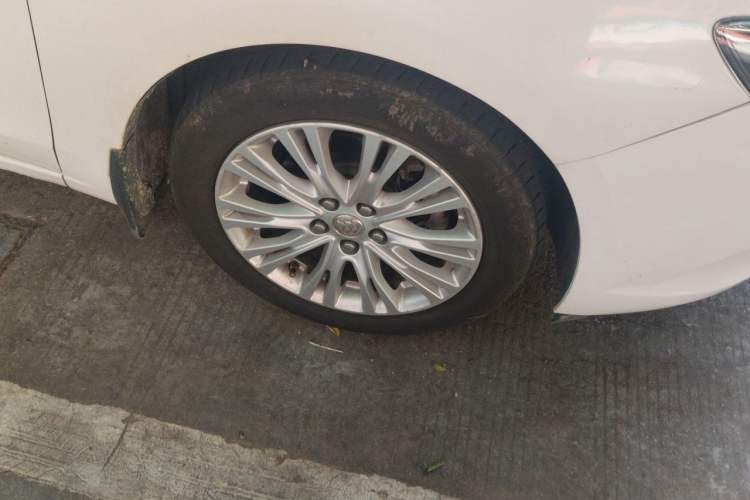 Used Buick GT 2017 15N Automatic Elite Version Right Front Wheel Hub