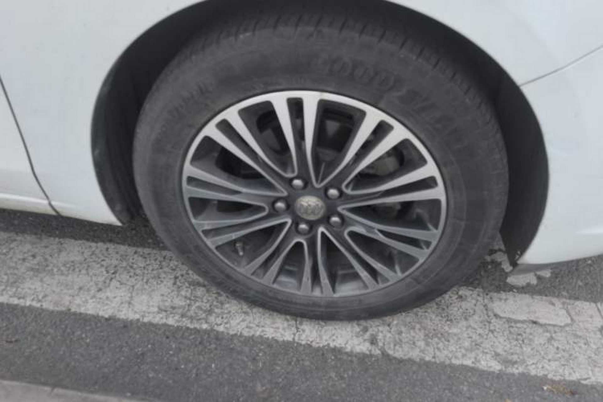 Used Buick GT 2017 15N Automatic Deluxe Edition Right Front Wheel Hub