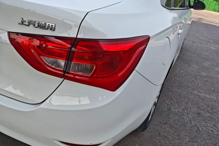 Used Buick GT 2017 15N Automatic Entry-Level Trim Right Rear Taillight