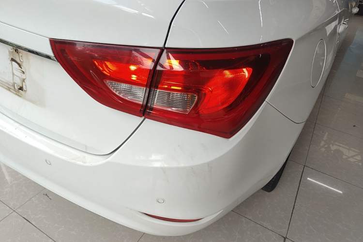 Used Buick GT 2017 15N Manual Elite Version Right Rear Taillight