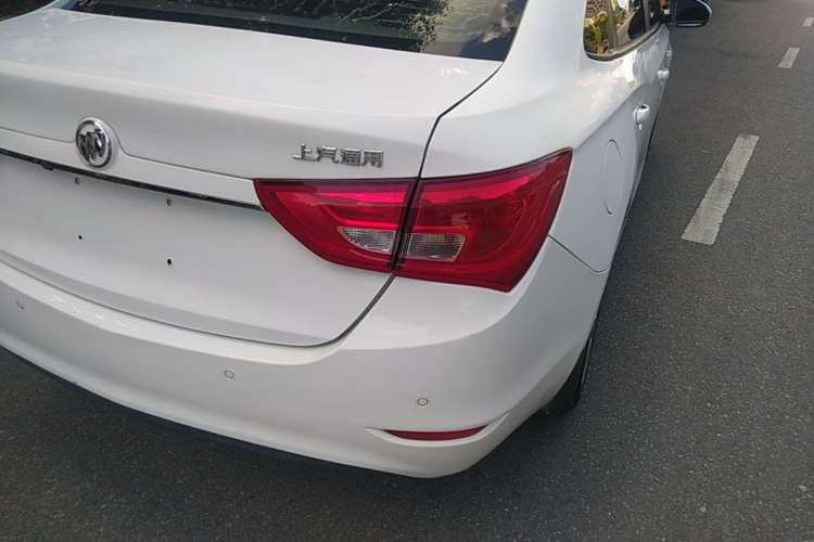 Used Buick GT 2017 15N Manual Elite Version Right Rear Taillight