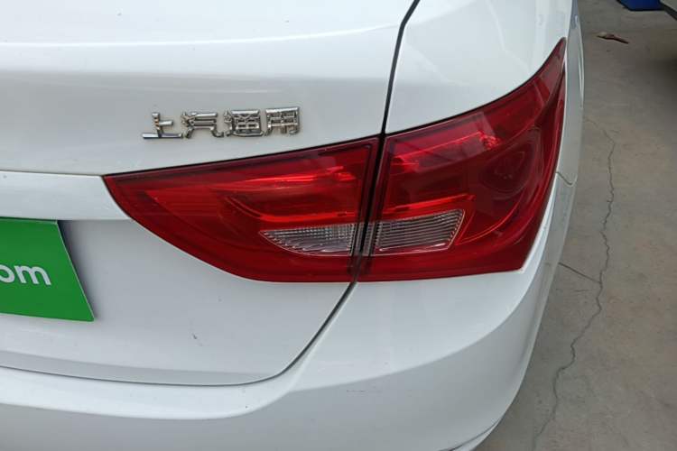 Used Buick GT 2017 15N Manual Entry-Level Trim Right Rear Taillight