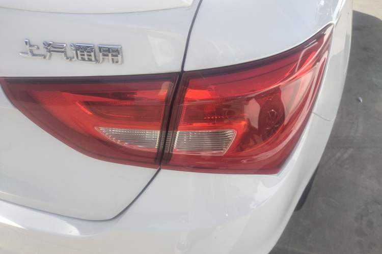 Used Buick GT 2017 15N Manual Entry-Level Trim Right Rear Taillight