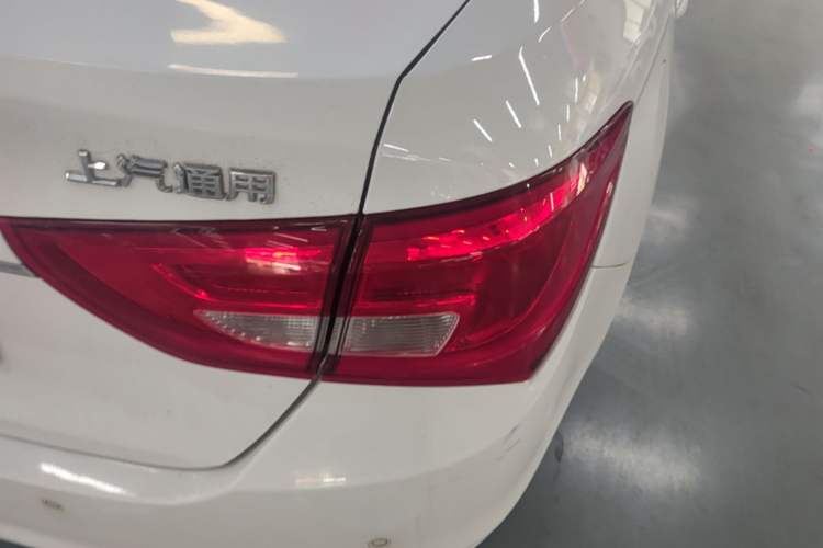 Used Buick GT 2017 15N Automatic Elite Version Right Rear Taillight