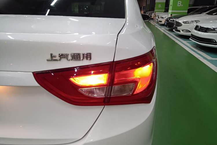 Used Buick GT 2017 15N Automatic Entry-Level Trim Right Rear Taillight