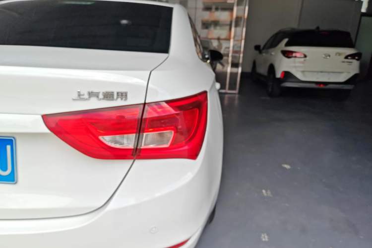 Used Buick GT 2017 15N Automatic Entry-Level Trim Right Rear Taillight