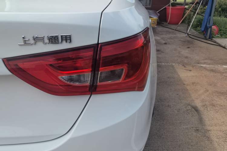 Used Buick GT 2017 15N Manual Entry-Level Trim Right Rear Taillight