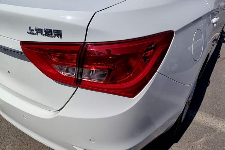 Used Buick GT 2017 15N Automatic Elite Version Right Rear Taillight