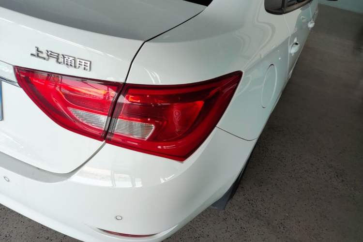 Used Buick GT 2017 15N Automatic Elite Version Right Rear Taillight