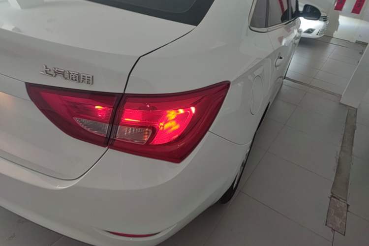 Used Buick GT 2017 15N Manual Entry-Level Trim Right Rear Taillight