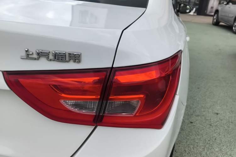 Used Buick GT 2017 15N Automatic Entry-Level Trim Right Rear Taillight