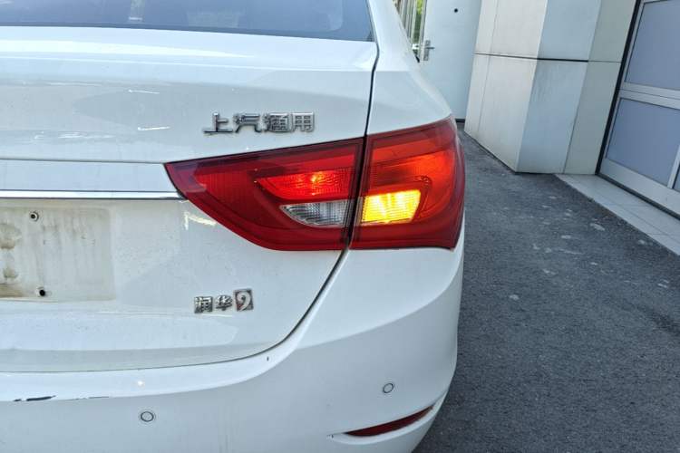 Used Buick GT 2017 15N Automatic Elite Version Right Rear Taillight