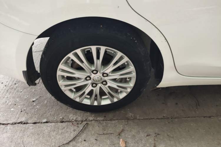 Used Buick GT 2017 15N Manual Elite Version Right Rear Wheel Hub