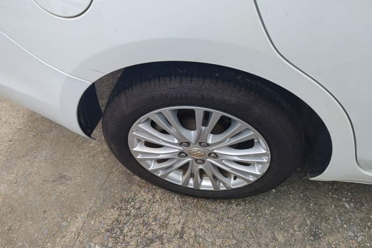 Used Buick GT 2017 15N Automatic Elite Version Right Rear Wheel Hub