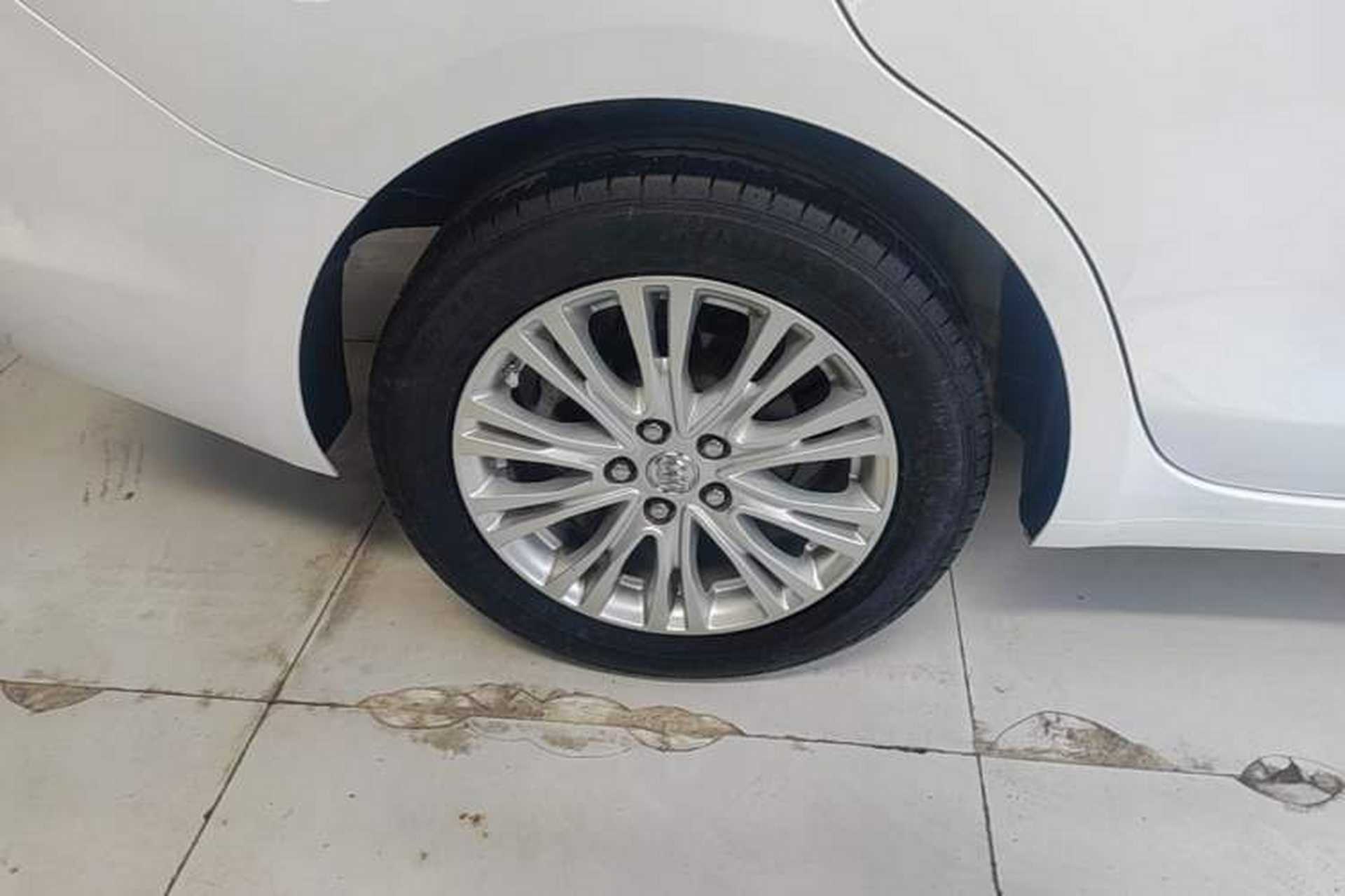 Used Buick GT 2017 15N Automatic Elite Version Right Rear Wheel Hub