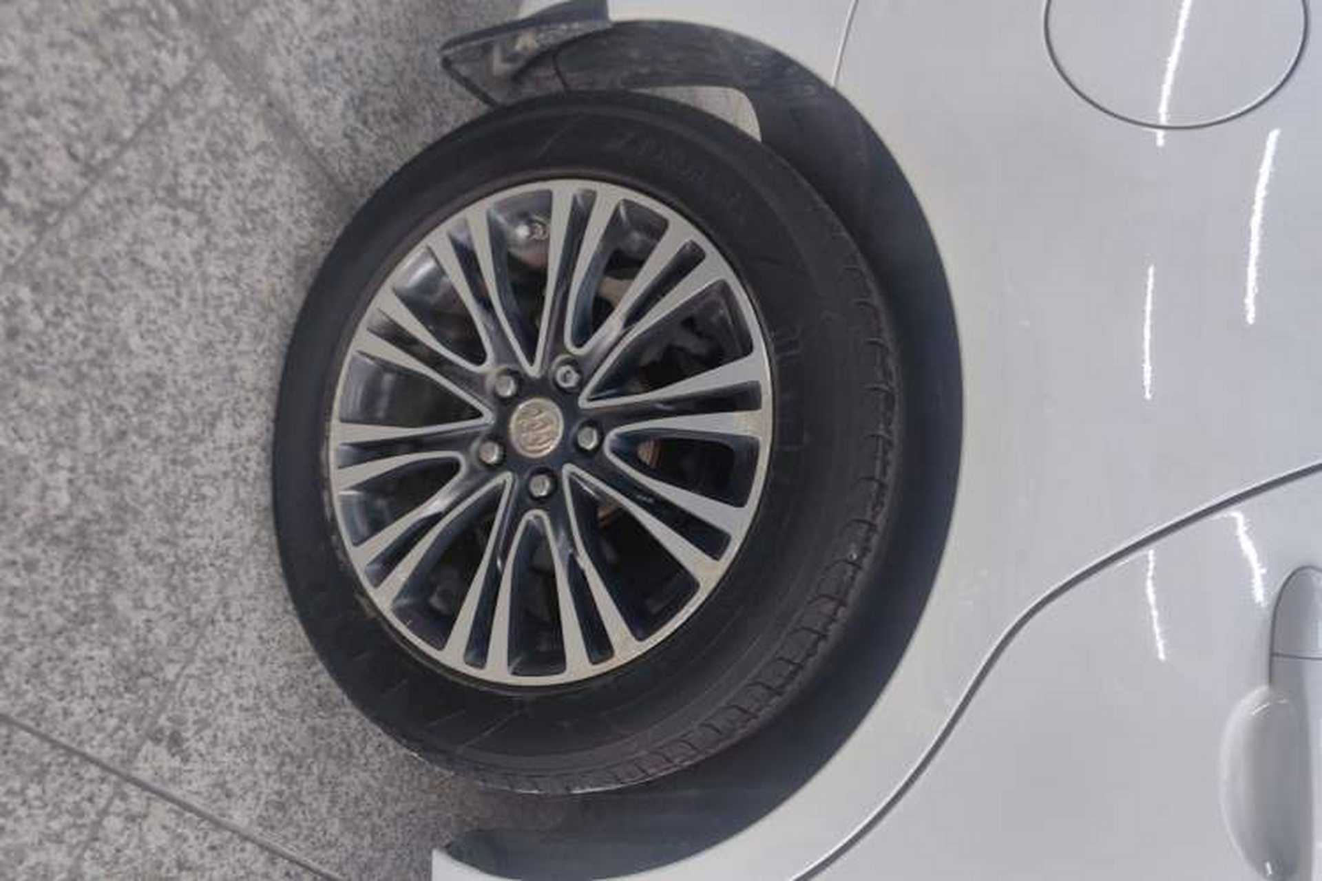 Used Buick GT 2017 18T Dual-Clutch Elite Model Right Rear Wheel Hub