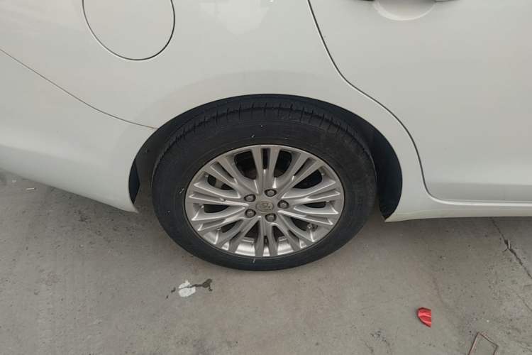 Used Buick GT 2017 15N Automatic Elite Version Right Rear Wheel Hub