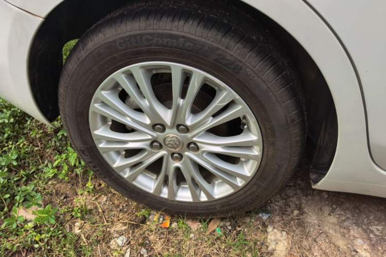 Used Buick GT 2017 15N Automatic Elite Version Right Rear Wheel Hub