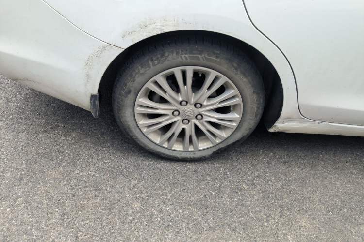 Used Buick GT 2017 15N Automatic Elite Version Right Rear Wheel Hub