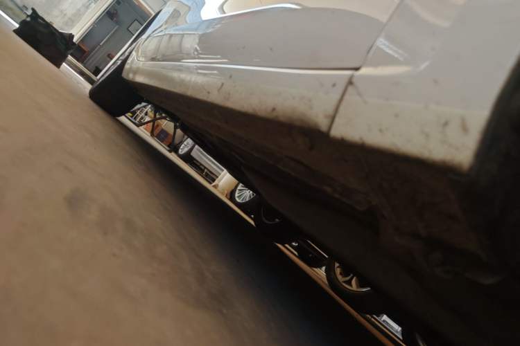 Used Buick GT 2017 15N Automatic Elite Version Right Side Sill