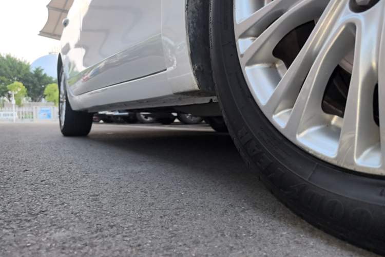 Used Buick GT 2017 15N Automatic Elite Version Right Side Sill