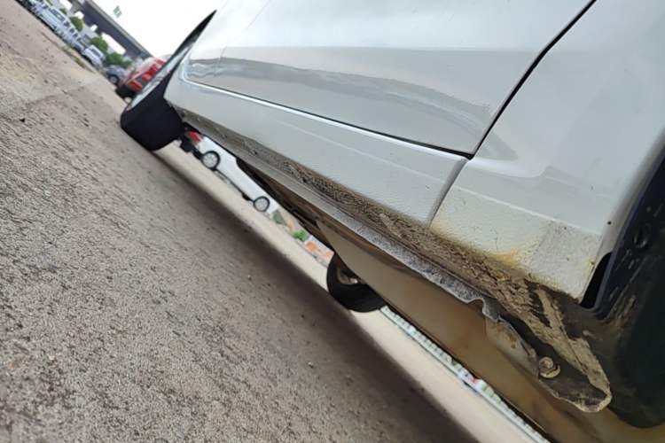 Used Buick GT 2017 15N Automatic Entry-Level Trim Right Side Sill