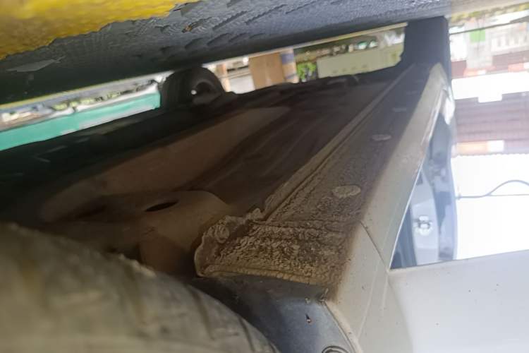 Used Buick GT 2017 15N Automatic Elite Version Right Side Sill