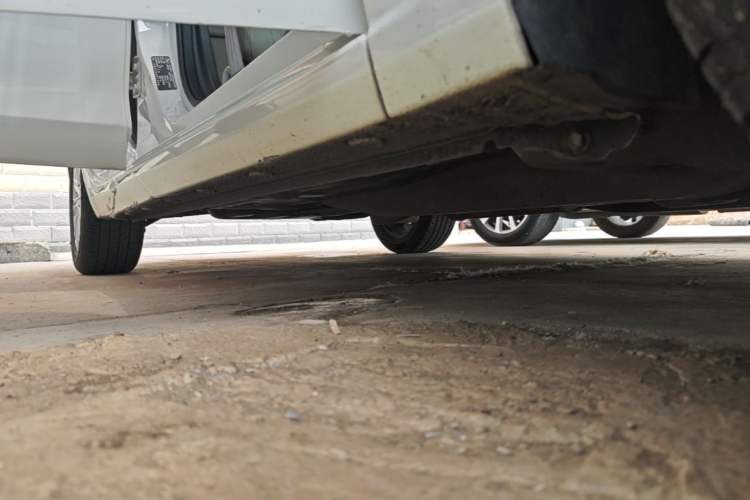 Used Buick GT 2017 15N Automatic Elite Version Right Side Sill