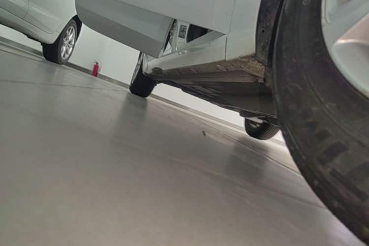 Used Buick GT 2017 15N Manual Entry-Level Trim Right Side Sill
