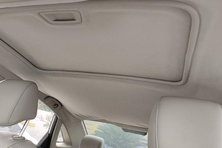 Used Buick GT 2017 15N Automatic Elite Version Roof