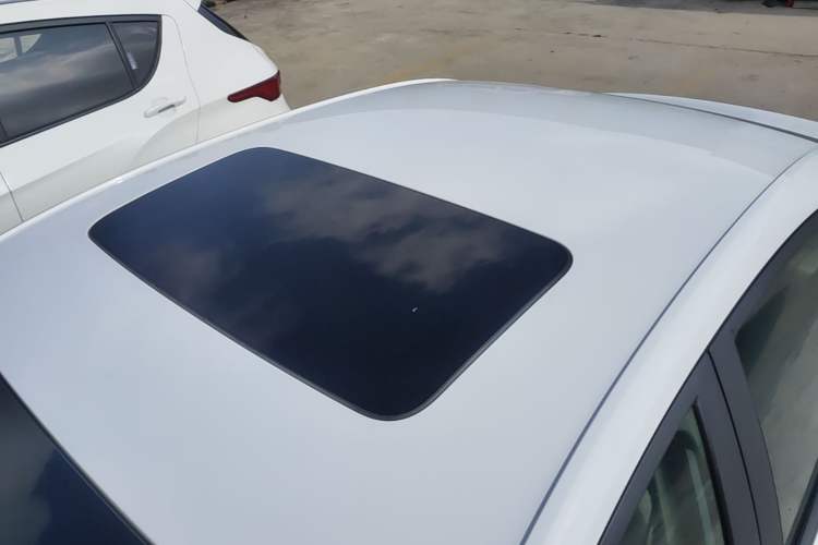 Used Buick GT 2017 15N Automatic Elite Version Roof