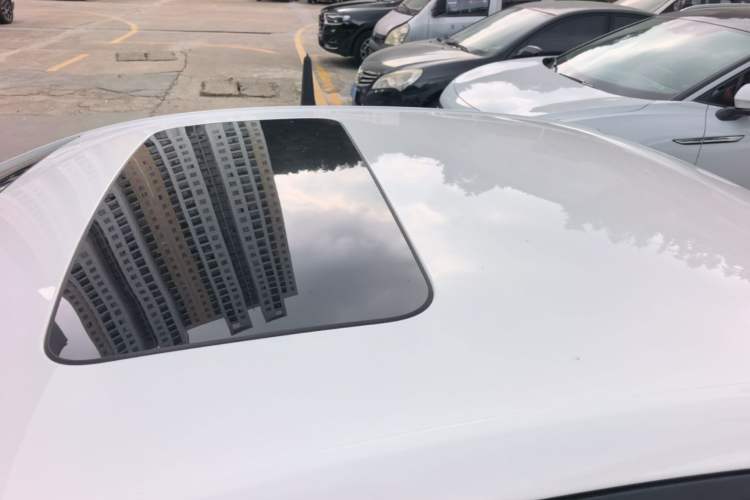 Used Buick GT 2017 15N Automatic Elite Version Roof