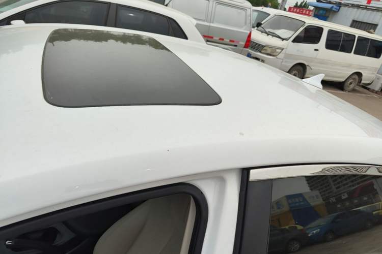 Used Buick GT 2017 15N Automatic Elite Version Roof