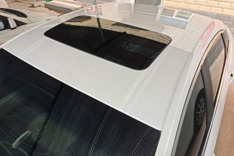 Used Buick GT 2017 15N Automatic Elite Version Roof