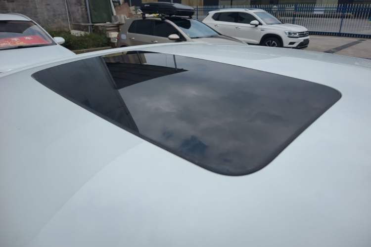 Used Buick GT 2017 15N Automatic Elite Version Roof